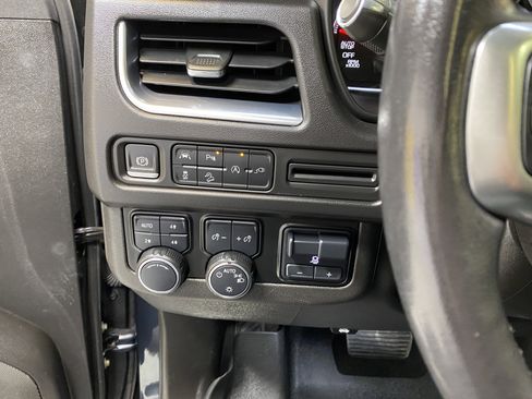 Used 2021 Chevrolet Tahoe Z71 w/ Luxury Package image 37