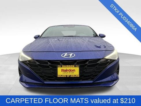 Used 2023 Hyundai Elantra Blue image 2