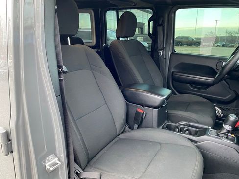 Used 2021 Jeep Wrangler Unlimited Sport image 29