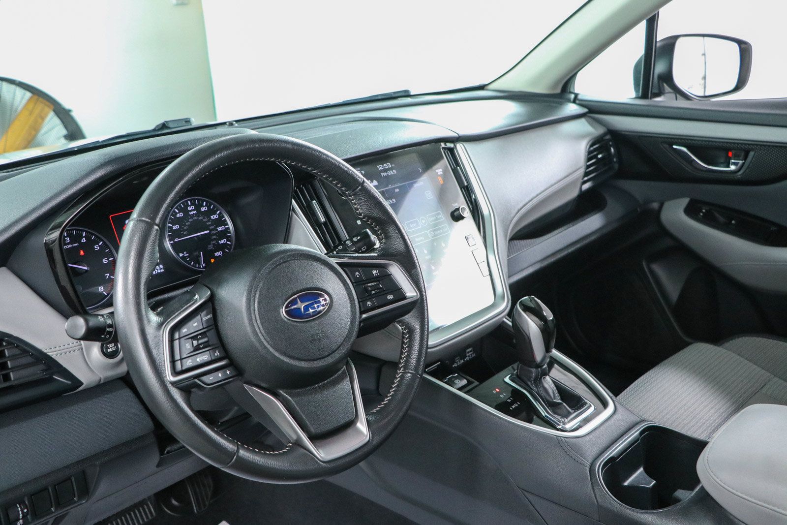Used 2024 Subaru Outback Premium AWD/4WD image 22