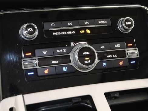 Used 2021 Lincoln Navigator L Black Label image 30