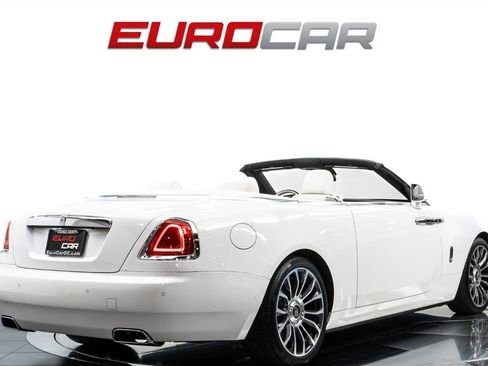 Used 2018 Rolls-Royce Dawn image 6