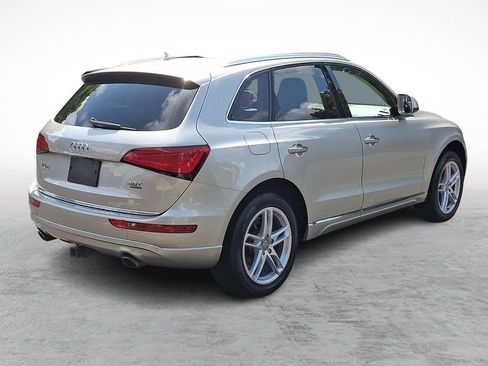 Used 2017 Audi Q5 2.0T Premium Plus w/ Technology Package AWD/4WD image 4