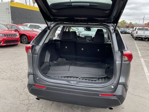 Used 2021 Toyota RAV4 LE FWD image 26