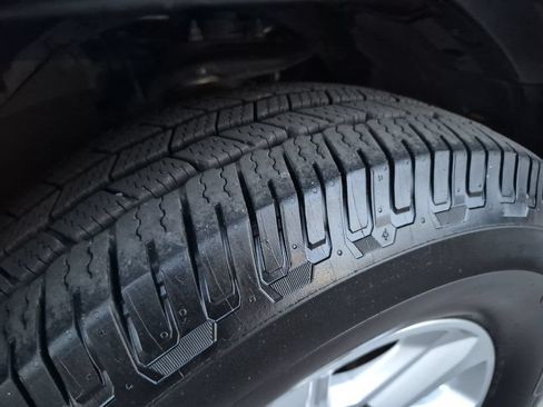 Used 2015 Toyota 4Runner SR5 Premium RWD image 16