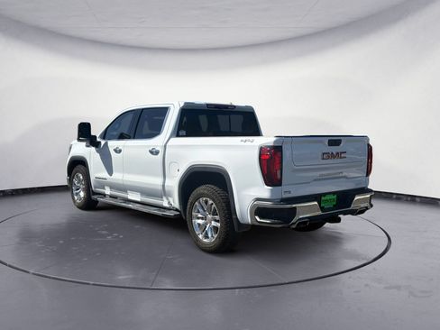 Used 2022 GMC Sierra 1500 SLT w/ SLT Premium Plus Package AWD/4WD image 3