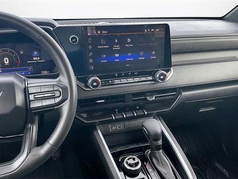 Used 2025 Chevrolet Colorado Trail Boss image 6