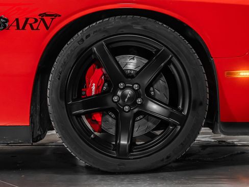 Used 2017 Dodge Challenger SRT Hellcat image 17