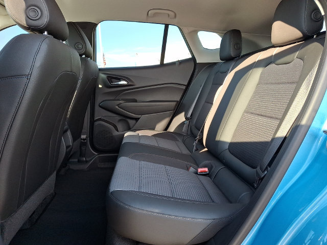 Used 2025 Chevrolet Trax LT w/ Driver Confidence Package FWD image 10