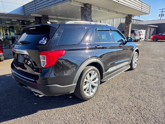 Used 2024 Ford Explorer Platinum w/ Technology Package AWD/4WD image 3