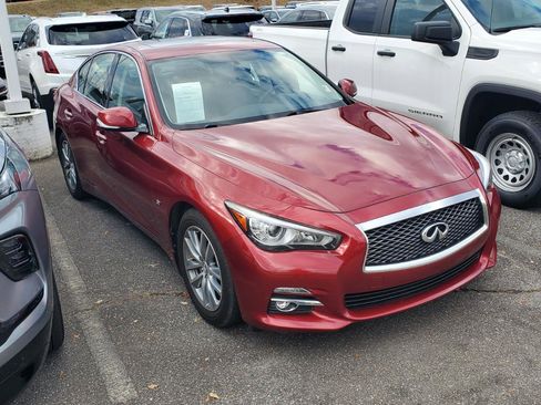 Used 2015 INFINITI Q50 Premium w/ Navigation Package image 2