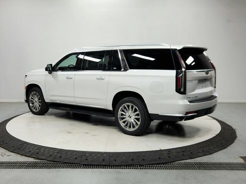 Used 2021 Cadillac Escalade ESV Premium Luxury AWD/4WD image 6