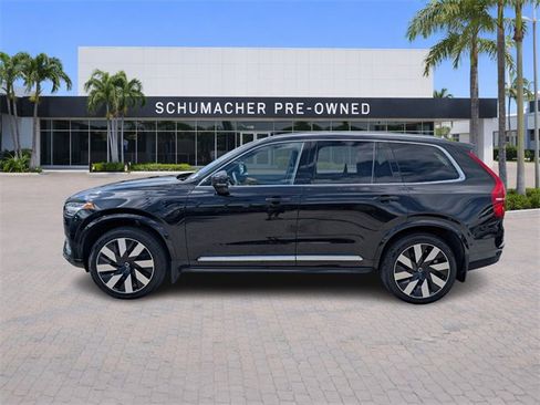 Used 2025 Volvo XC90 T8 Plus w/ Protection Package Premier image 4