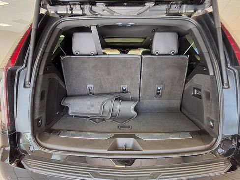 Certified 2023 Cadillac Escalade Sport image 18