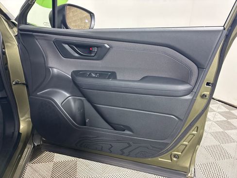 Certified 2025 Subaru Forester Premium image 34