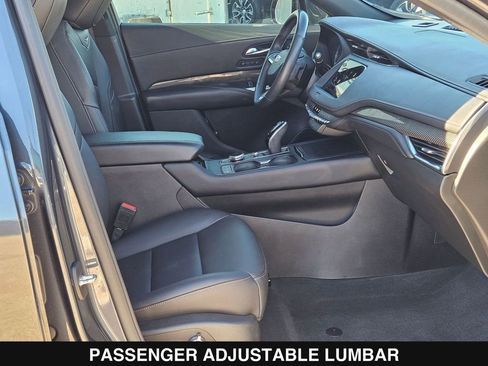 Used 2021 Cadillac XT4 Sport image 28