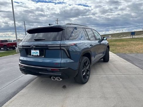 New 2026 Chevrolet Traverse RS w/ LPO, Floor Liner Package AWD/4WD image 3