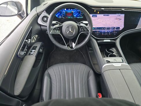 Certified 2022 Mercedes-Benz EQS 580 4MATIC Sedan image 26