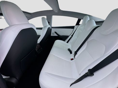 Used 2025 Tesla Model 3 Long Range RWD image 16