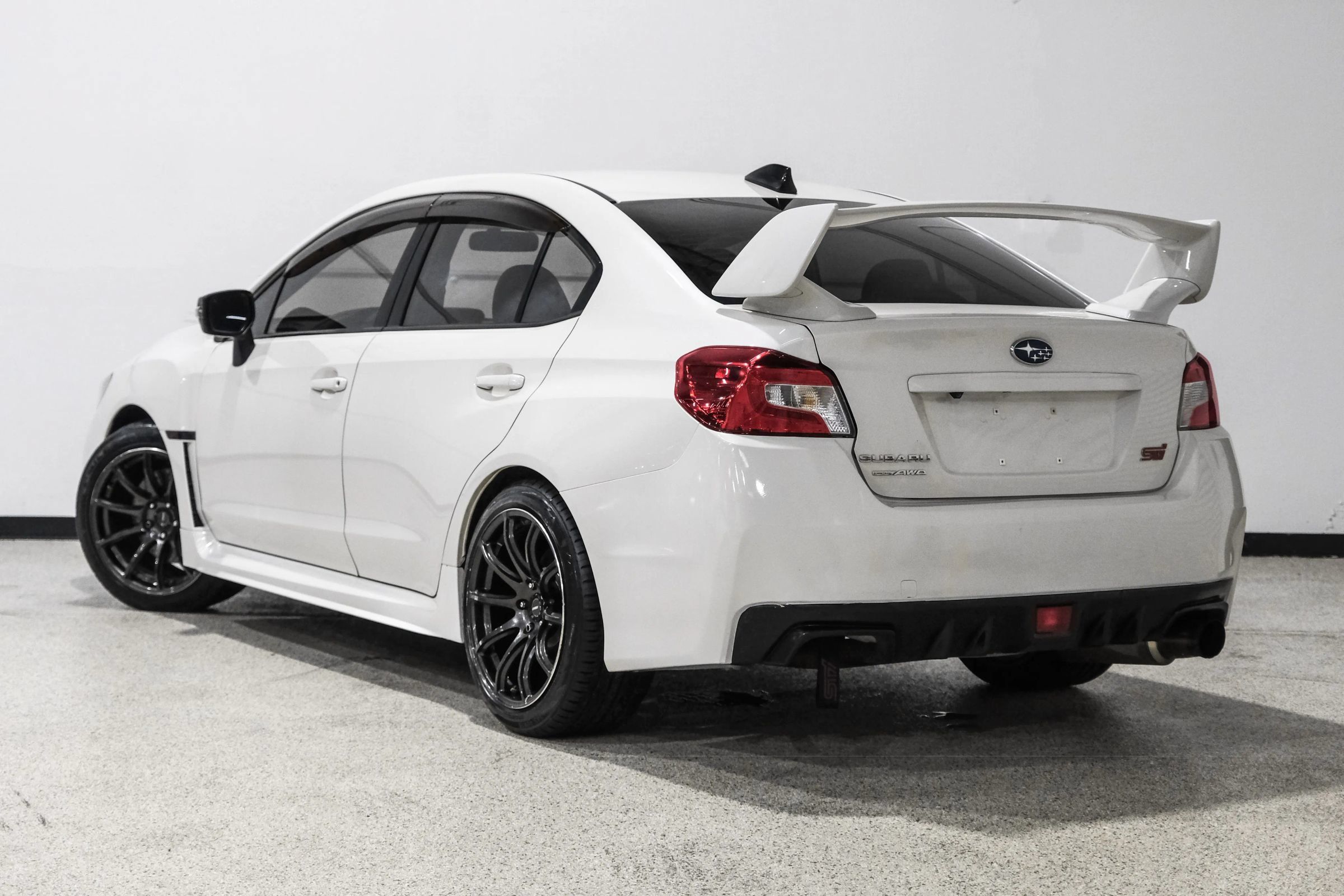 Used 2016 Subaru WRX STI AWD/4WD image 8
