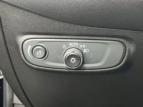 Used 2019 Chevrolet Equinox LT AWD/4WD image 24