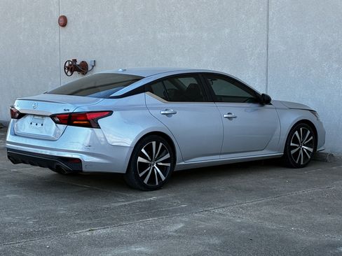 Used 2021 Nissan Altima 2.5 SR FWD image 54