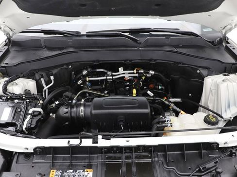 Used 2023 Ford Explorer XLT w/ Equipment Group 202A image 29