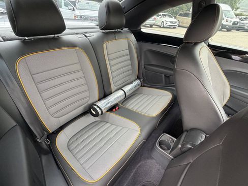 Used 2017 Volkswagen Beetle 1.8T Dune FWD image 28