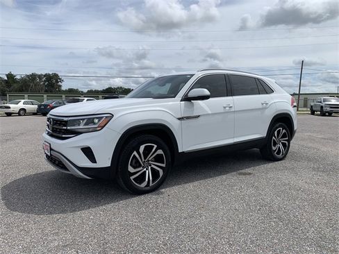 Used 2020 Volkswagen Atlas Cross Sport SEL Premium image 8
