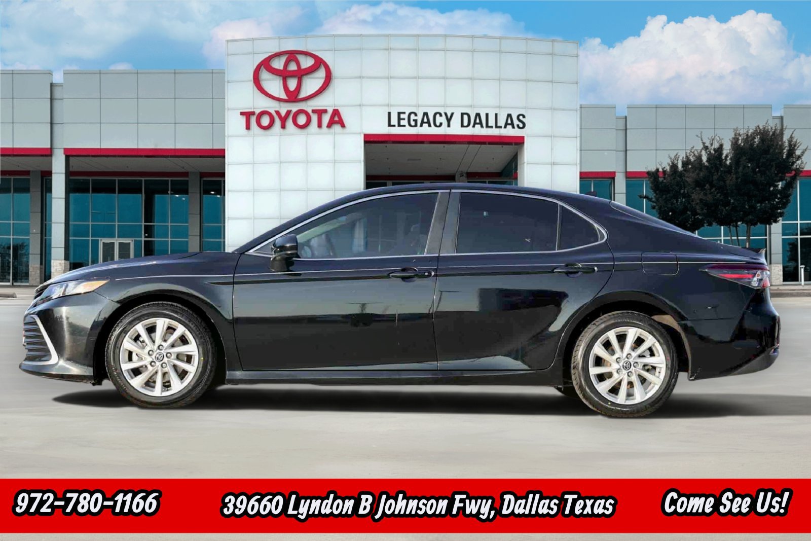 Used 2023 Toyota Camry LE FWD image 6