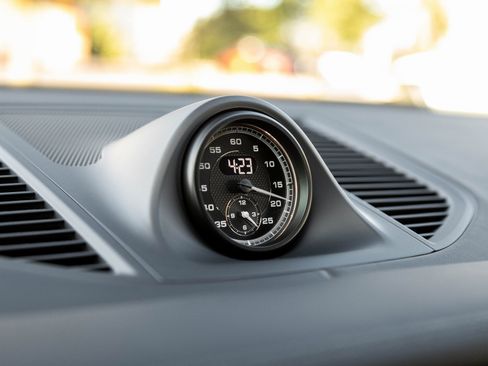 Certified 2026 Porsche Macan image 24