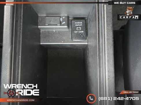 Used 2016 Mitsubishi Outlander SEL image 23