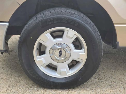 Used 2013 Ford F150 XLT image 28