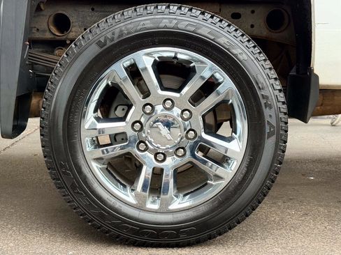 Used 2015 Chevrolet Silverado 2500 LT w/ LT Convenience Package AWD/4WD image 13