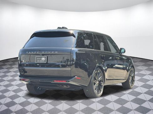 Certified 2023 Land Rover Range Rover SE AWD/4WD image 9