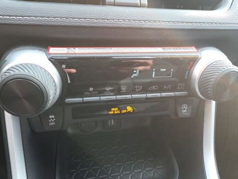 Used 2025 Toyota RAV4 LE image 17