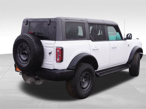 Certified 2025 Ford Bronco Outer Banks w/ Sasquatch Package image 5