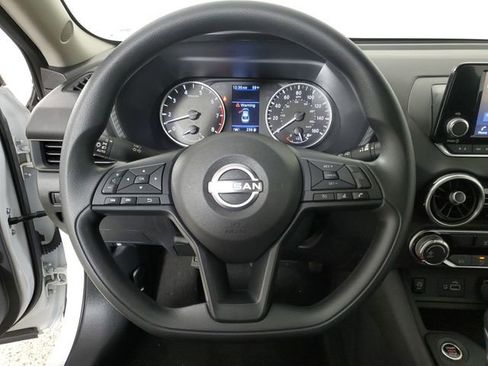 Used 2025 Nissan Sentra S image 22
