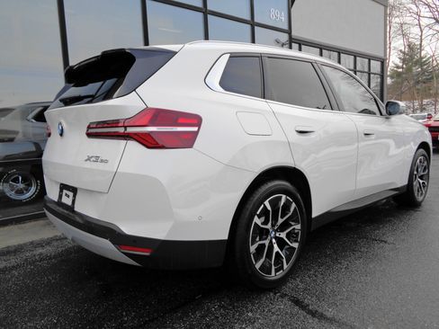 Used 2025 BMW X3 xDrive30i w/ Premium Package image 5