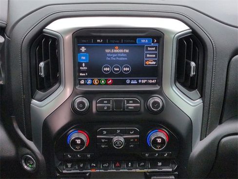 Used 2020 Chevrolet Silverado 2500 LTZ w/ LTZ Premium Package image 18