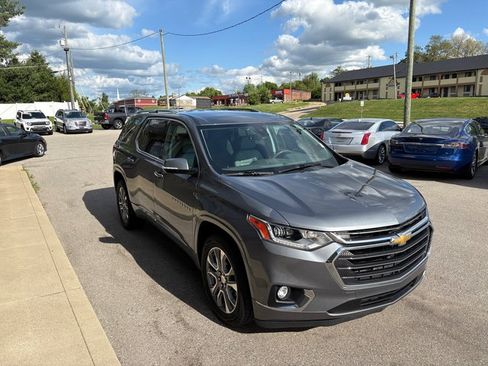 Used 2019 Chevrolet Traverse Premier w/ LPO, Floor Liner Package AWD/4WD image 8