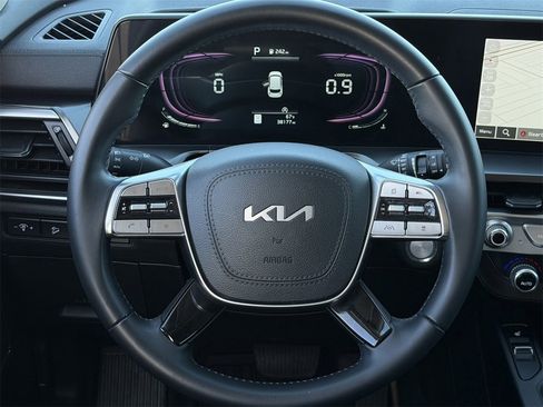 Used 2024 Kia Telluride S w/ S Sunroof Package image 13