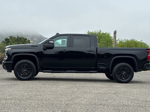 Used 2024 Chevrolet Silverado 2500 LTZ w/ LTZ Plus Package AWD/4WD image 7