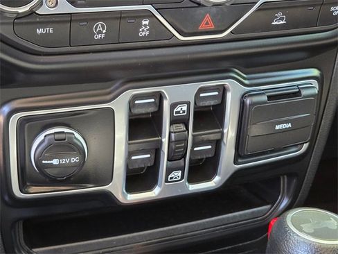 Used 2023 Jeep Wrangler Sport S image 31