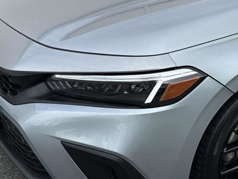 Used 2024 Honda Civic Sport image 28