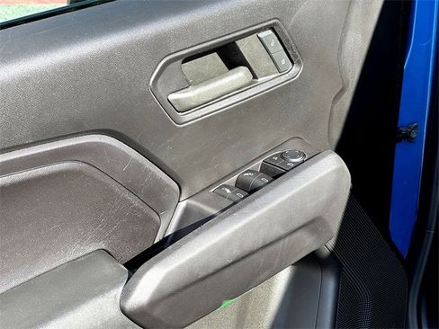 Used 2023 Chevrolet Colorado Trail Boss image 12