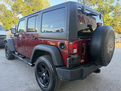 Used 2008 Jeep Wrangler Unlimited Rubicon w/ Dual Top Group image 8