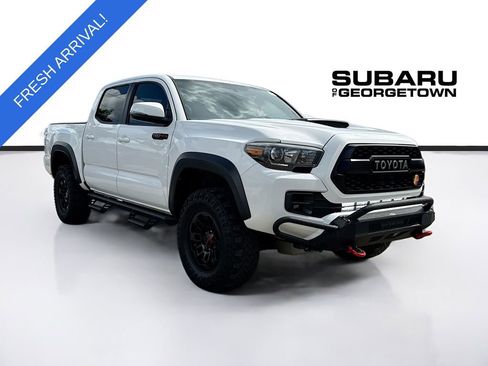 Used 2017 Toyota Tacoma TRD Pro AWD/4WD image 1