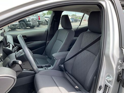 Used 2026 Toyota Corolla LE FWD image 19