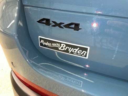 New 2026 Jeep Grand Cherokee L Limited w/ Limited Altitude Package image 32